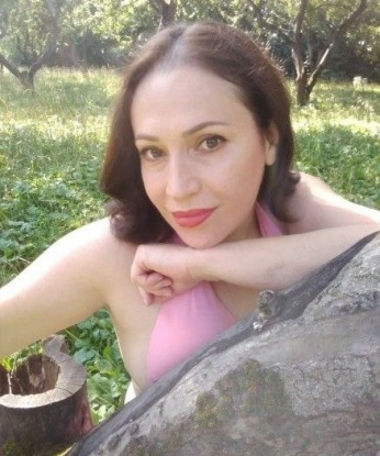 Искушение воплощено во мне! Готова быть твоей самой жаркой фантазией. Позволь мне себя тебе представить и ты не пожалеешь! Умопомрачительный секс гарантирован! 518, 44 года