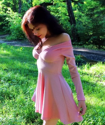 🔥 Я предлагаю широкий спектр услуг, чтобы удовлетворить все твои желания. 💋 У меня много возможностей, и я готова пойти на всё, чтобы доставить тебе настоящее наслаждение. С моими эротическими навыками ты будешь в восторге! 🔞💦
У меня есть множество положительных отзывов от довольных клиентов, которые не могут нарадоваться нашим встречам. 🌟 Ты можешь увидеть мои фото, чтобы понять, насколько я прекрасна и соблазнительна. 💃
Я живу в Москве и готова встретиться в любое удобное для тебя время. Позволь мне показать тебе мою страсть и профессионализм в интимной обстановке. 😉 Не упускай возможность погрузиться в мир наслаждения со мной в Москве! 🌹 1086, 26 лет