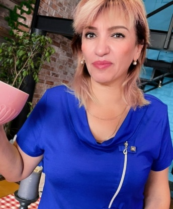 Моя красота, страсть и энергия погрузят тебя в беззаботный мир наслаждения. 🌟💋
Я предлагаю широкий спектр услуг – от романтических встреч до ярких экспериментов. Со мной ты почувствуешь себя особенным и желанным. 🔥💕
Возможности, которые я предлагаю, огромны: минет, классический и анальный секс, эротический массаж и многое другое. Я заботлива и внимательна к твоим желаниям, поэтому ты обязательно останешься доволен нашей встречей. 😉🔞
Фото, представленные здесь, полностью соответствуют действительности. Моя красота не оставит тебя равнодушным, а мои умение и талант подарят незабываемые мгновения страсти. 📸💖
Не теряй возможность окунуться в мир наслаждения со мной. Жду тебя в уютной обстановке Москвы. Забудь обо всем и открой для себя новые грани удовольствия! ✨🌃 1228, 45 лет