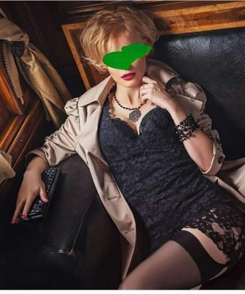 Я живу в Москве, и моя любовь к этому городу отражается в каждом моем движении. Мои услуги - искушение, которое нельзя устоять. У меня есть множество фото, которые подтвердят, что я именно та, о ком ты мечтаешь. Позволь мне удовлетворить все твои желания, мой опыт и нежные прикосновения позаботятся о тебе. Прочитай отзывы о моей работе, и ты поймешь, что я лучший выбор. Приглашаю тебя на встречу, чтобы разделить незабываемые моменты. 💋 13591, 39 лет