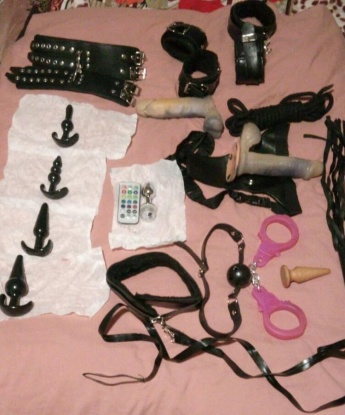 Я креативная и нежная соблазнительница, опытная в искусстве удовлетворения мужских фантазий. В Москве я дарю тебе возможность окунуться в мир наслаждения и страсти. Мои услуги побудят тебя к экстазу: эротический массаж, оральным ласкам, классическому и анальному сексу. Забудь о всех заботах и окунись в мир наслаждения со мной. У меня есть отличные отзывы и фото, которые подтверждают мою красоту и искусство. Жду встречи с тобой, чтобы сделать наши горячие фантазии реальностью. 💋 3737, 37 лет