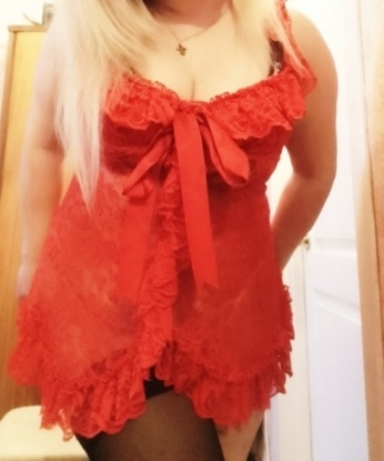 Разрешите познакомиться! Я могу предложить тебе незабываемые моменты наслаждения и удовольствия. Мои услуги широки и разнообразны: классический секс, оральные ласки, массаж, ролевые игры и многое другое. У меня есть отличные отзывы от моих довольных клиентов, которые говорят о моей страсти и профессионализме. Я умею поднять настроение и разбудить самые скрытые фантазии. Для вашего комфорта, могу предоставить фото моей прекрасной и сексуальной внешности. Доверься мне, и я сделаю всё, чтобы ты чувствовался в Москве непревзойденно счастливым. 😉 7467, 30 лет